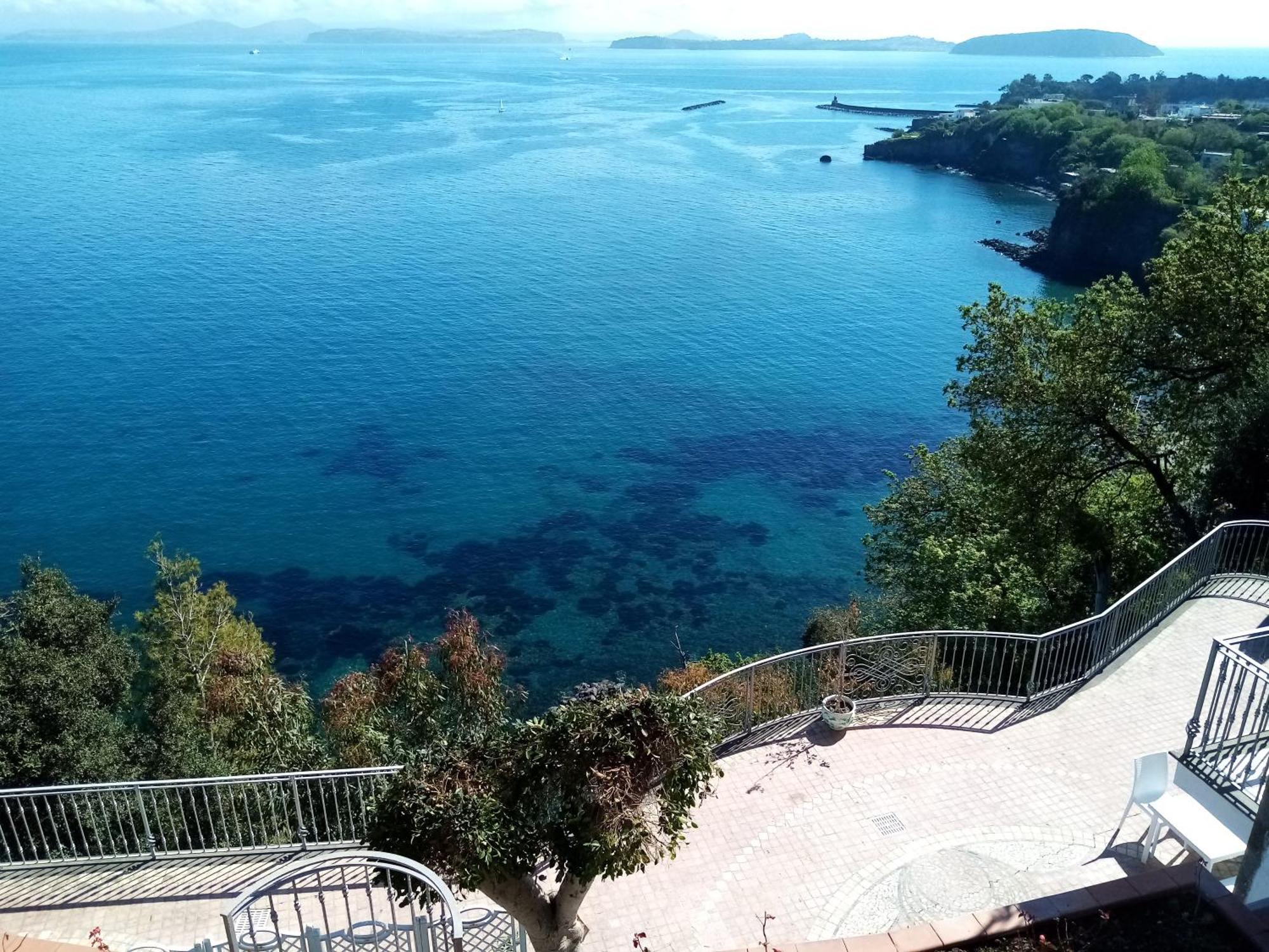 L'Incanto Suites Ischia Casamicciola Terme Szoba fotó
